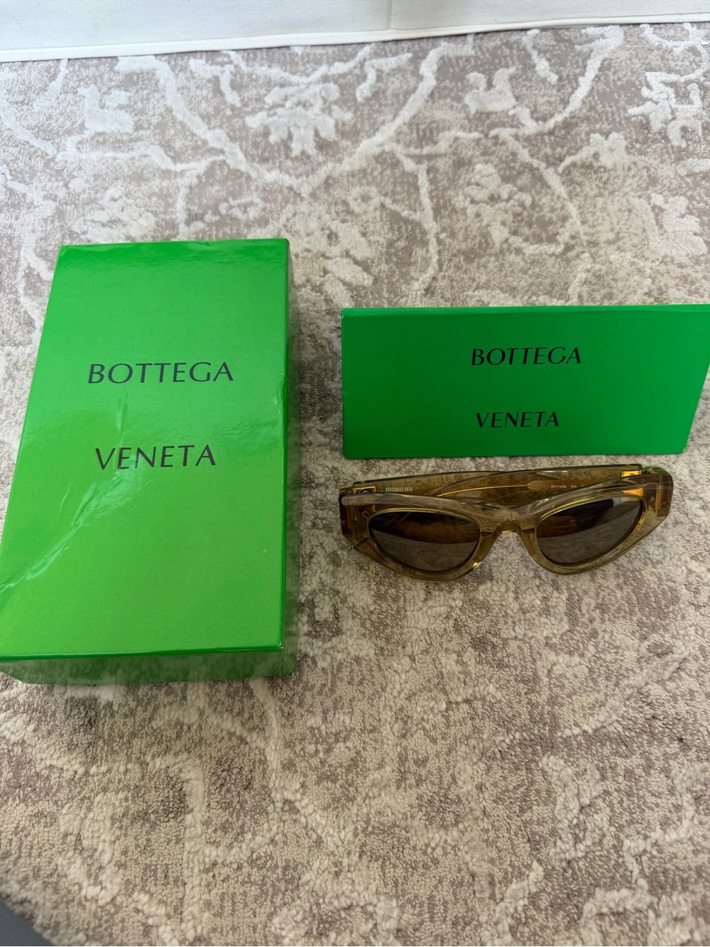Bottega Veneta Amber Brown Cat-Eye Sunglasses